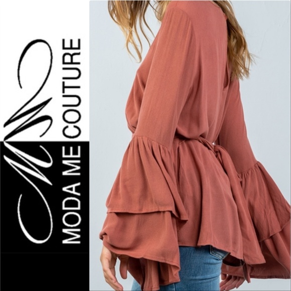 RUST COLORED BELL SLEEVE TOP MADE IN USA - Picture 4 of 4